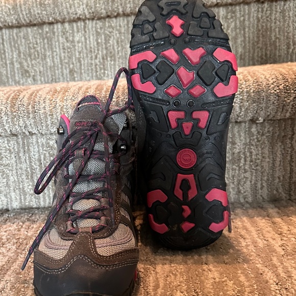 Size 9 women's hiking boots - Picture 2 of 7